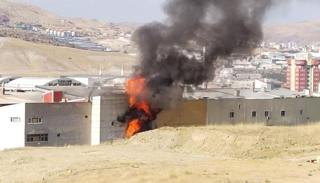 Ankara Yenimahalle İlçesinde Bir Ortaokul Yurdunda Klima YangınıHaberin BaşlıklarıAnkara Yenimahalle