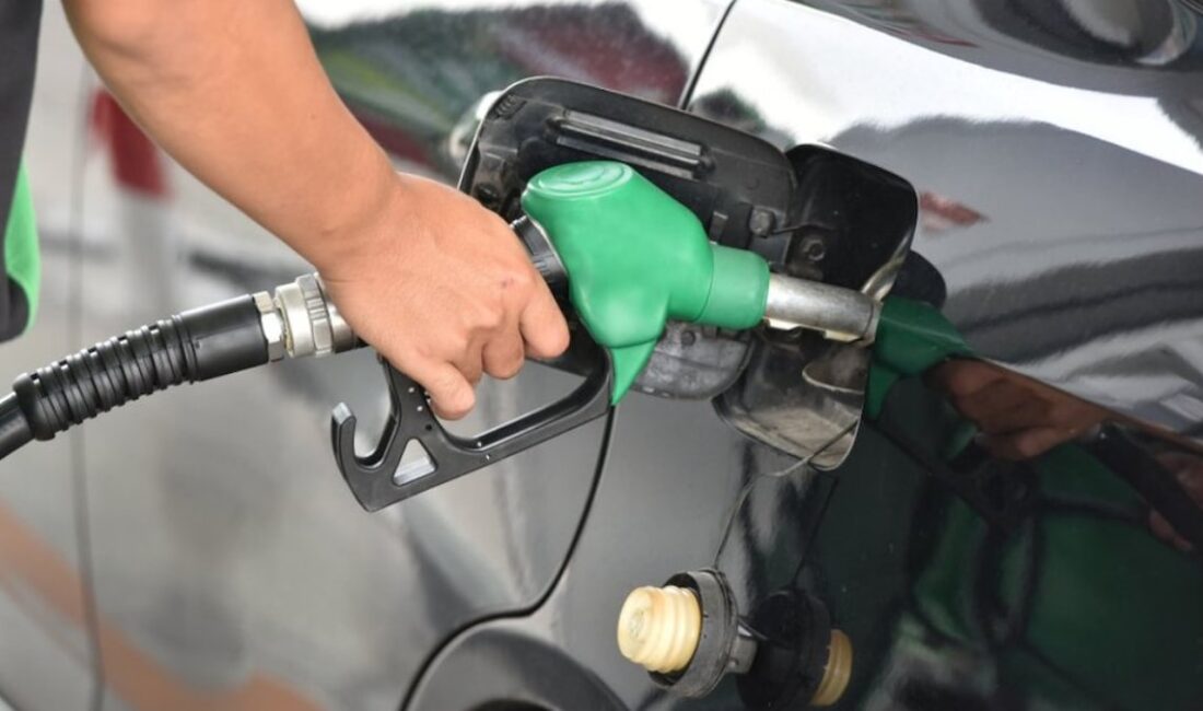 Benzine Zam Yolda: Litre Fiyatı 1 Lira 40 Kuruş Artacak