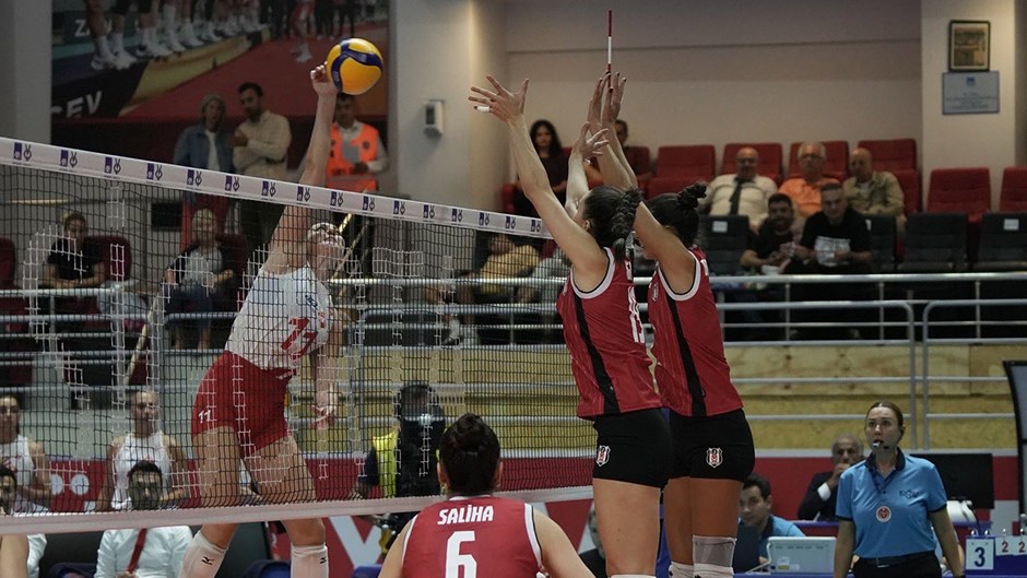 Beşiktaş AXA Sigorta Kupa Voley’de Çeyrek Finale YükseldiHaberin BaşlıklarıBeşiktaş AXA