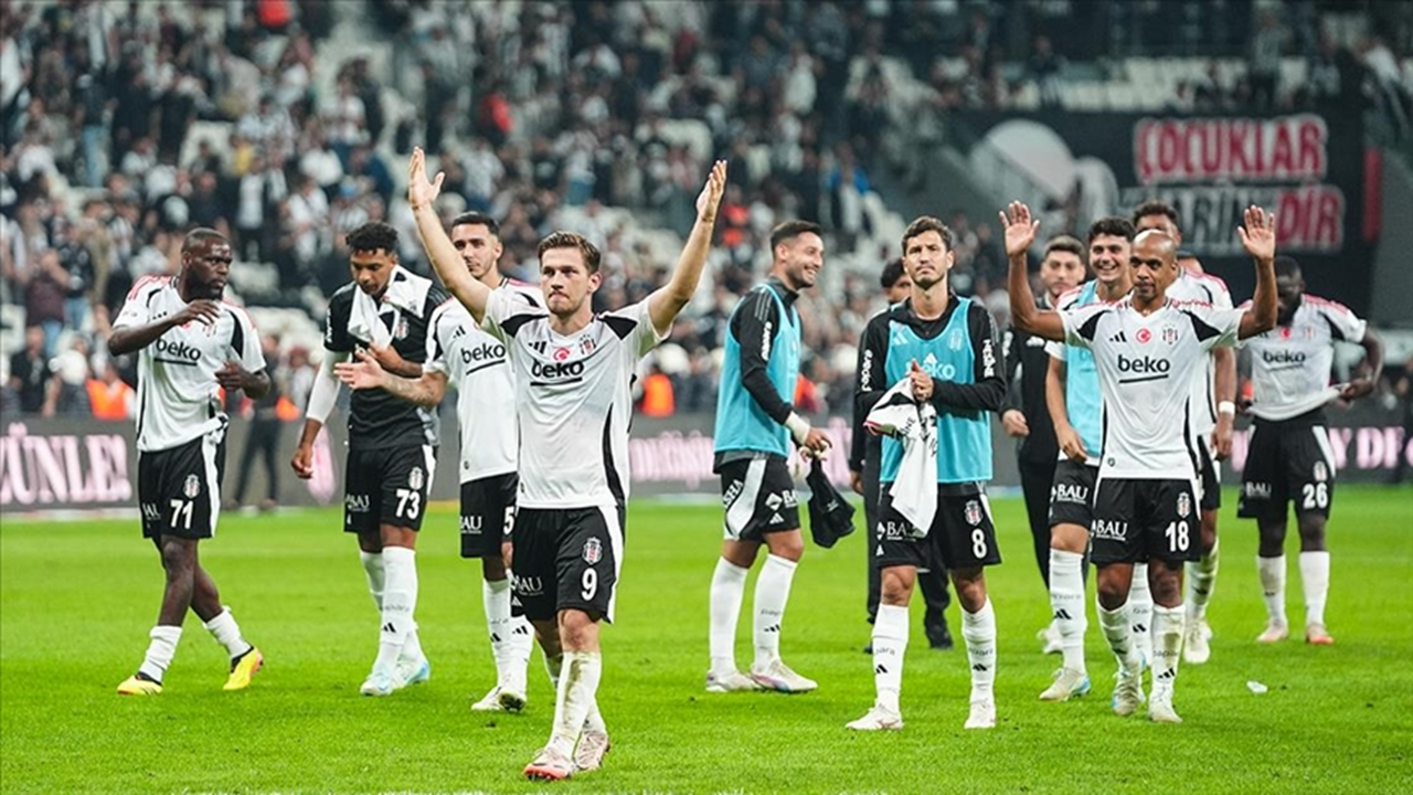 Besiktas Yarin Ajax deplasmaninda Boy gosteriyor