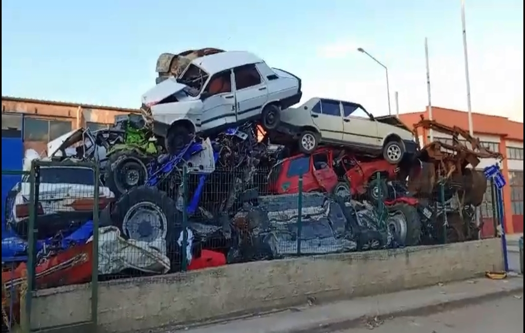 Bahar Candan Tahliye Edildi, Oto Hırsızlık Operasyonu SonuçlandıHaberin BaşlıklarıBahar Candan