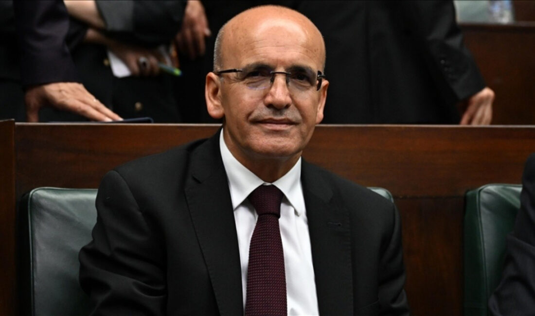 Hazine ve Maliye Bakanı Mehmet Şimşek, Dış Finansmanda İki Başarılı