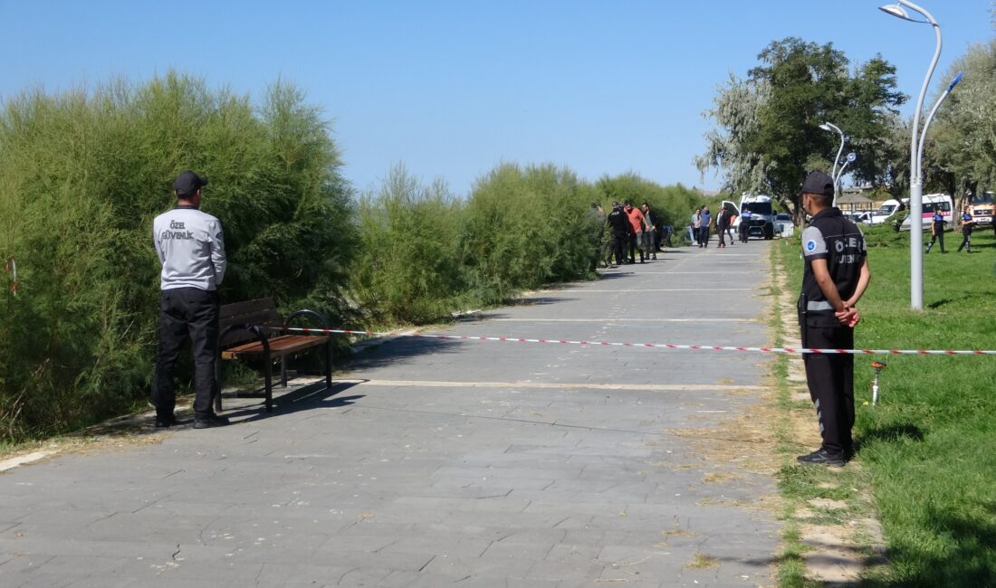 Van Gölü Sahilinde Kaybolan Van YYÜ Öğrencisi Aranıyor Van Yüzüncü