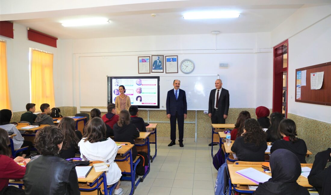 Konya Büyükşehir Belediyesi, Öğrencilere Eğitim Desteğine Devam Ediyor Konya Modeli