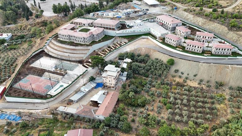 Emine Erdoğan'ın 'Çocuk Evleri Sitesi' Paylaşımı Emine Erdoğandan Çocuk Evleri Sitesi paylaşımı