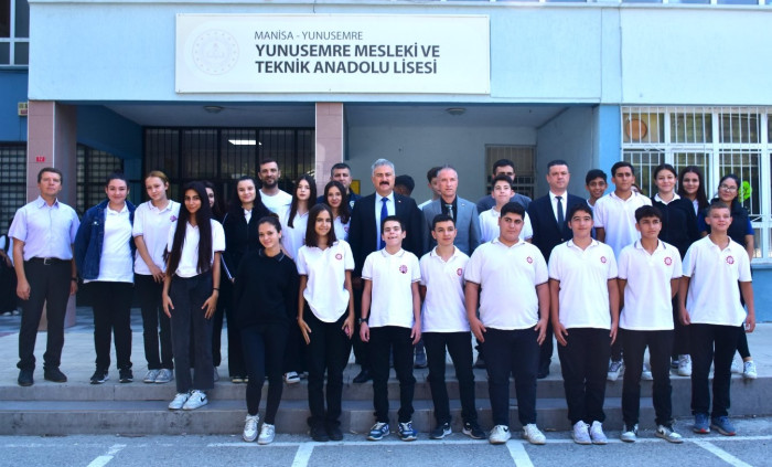 Emniyet Müdürü Aktaş’ın Okul Ziyareti Öğrencileri Mutlu Etti Manisa İl