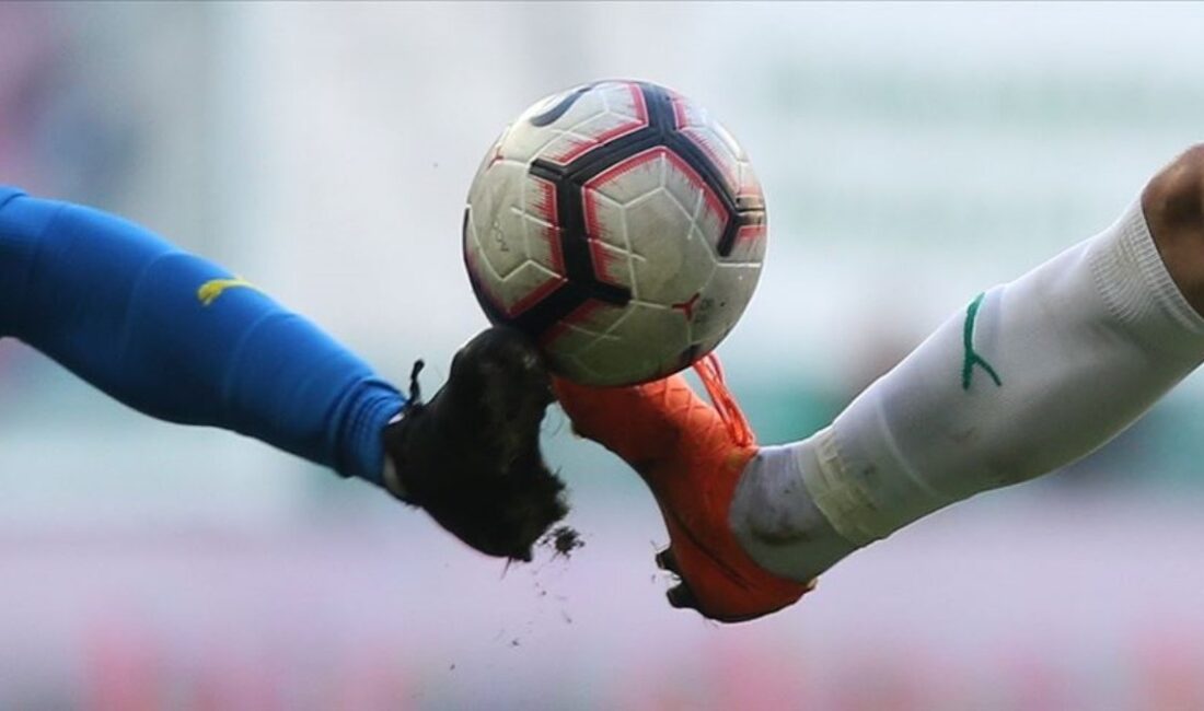 Futbolun Tarihi ve Kökeni: Dünyayı Kucaklayan Popüler Sporun YolculuğuHaberin BaşlıklarıFutbolun
