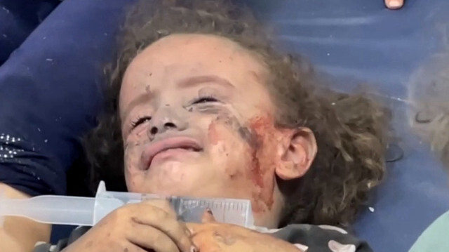 Gazze Şeridi’ndeki Okul Sıraları Artık Hastane Sedyeleri Minik Canlar İçin