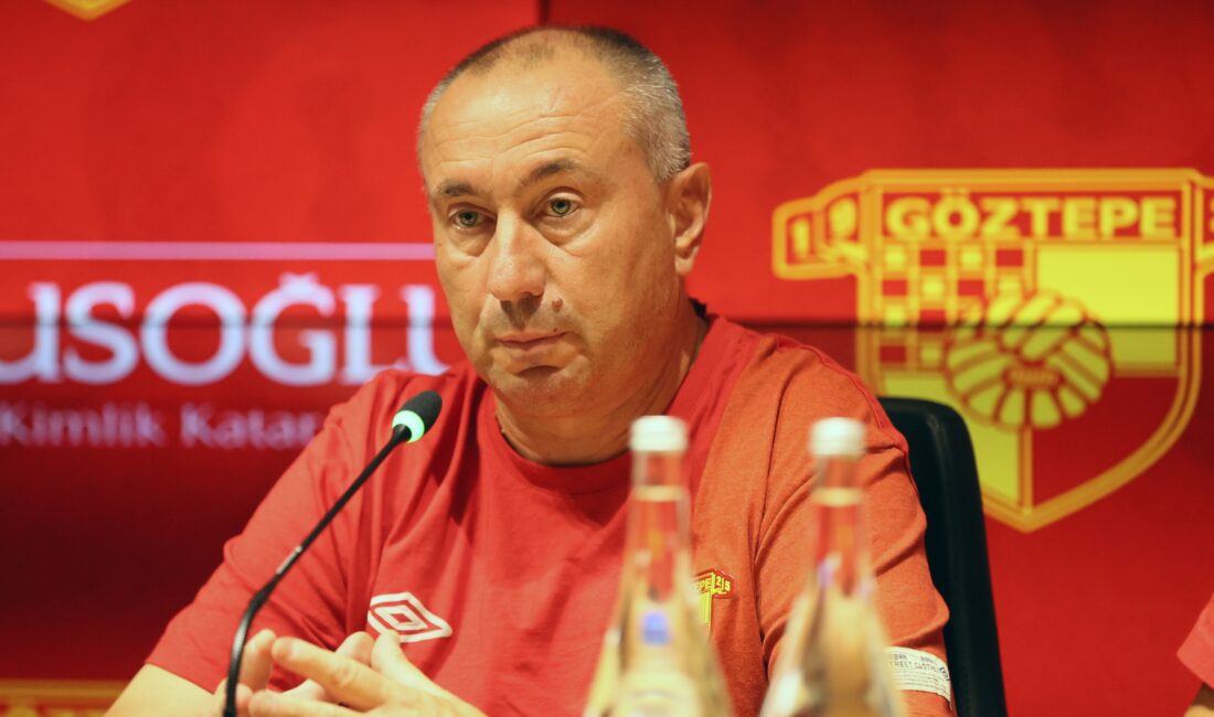 Stoilov: “Kazanabiliriz ya da kaybedebiliriz ama dinamizmimizi sahaya yansıtmalıyız” Stoilov’dan
