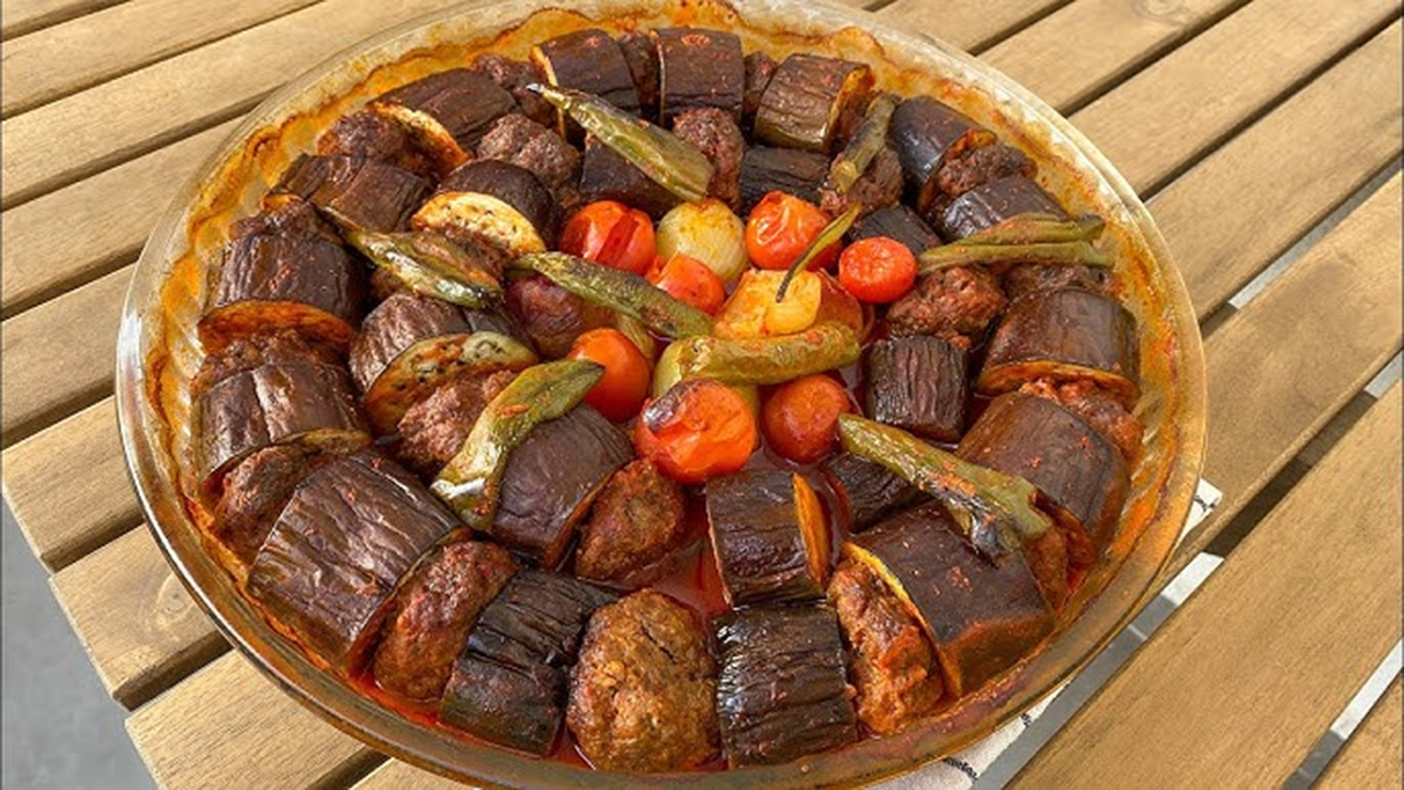 Mastercheften Sofralariniza Aksam Yemegi icin Mukemmel Firinda Patlican Kebabi Tarifi
