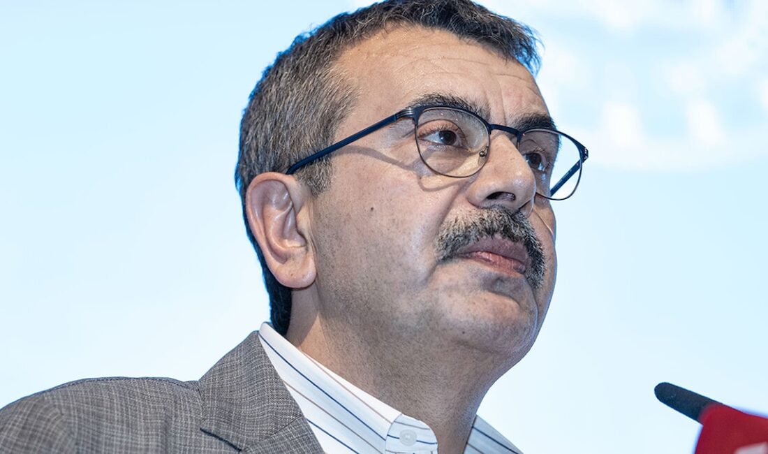 Milli Eğitim Bakanı Tekin’e Öğretmenden ÖzürHaberin BaşlıklarıMilli Eğitim Bakanı Tekin’e