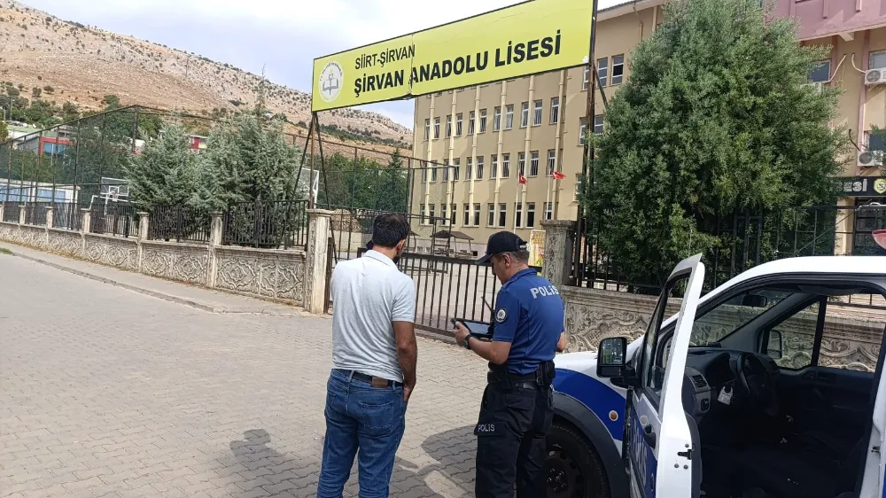 Siirt Valisi Okul Çevrelerinde Güvenliğin Denetlenmesine Devam Ediyor Vali Dr.
