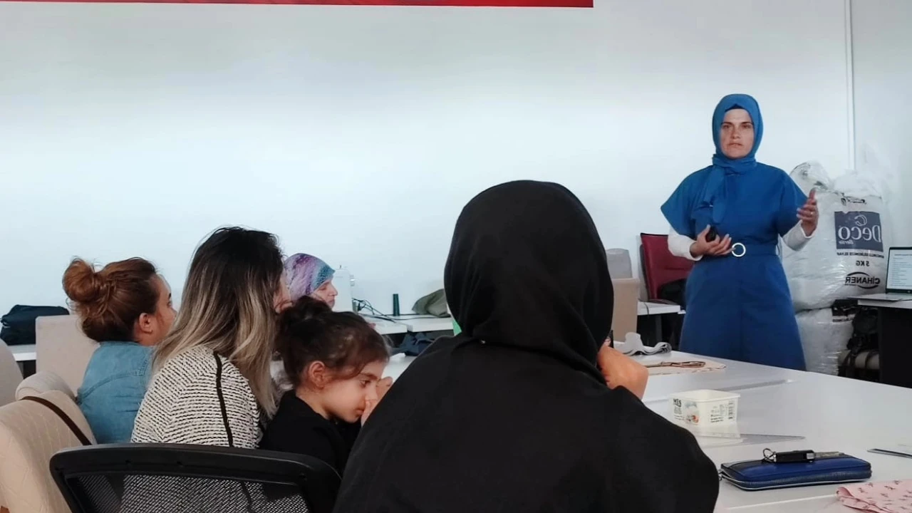 Saglik Mudurlugu Egitim Faaliyetleri Hiz Kesmeden Devam Ediyor