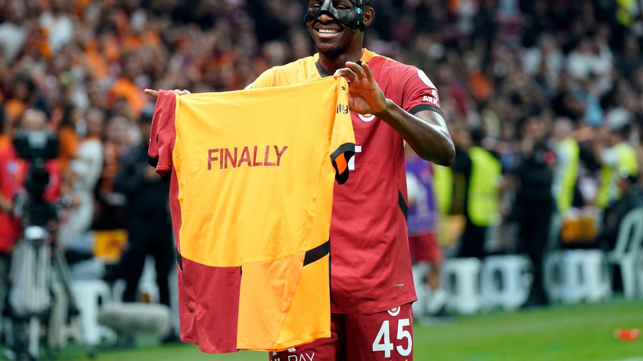 Chelsea, Victor Osimhen İçin Napoli İle Görüşüyor Galatasaray’ın sezon başında