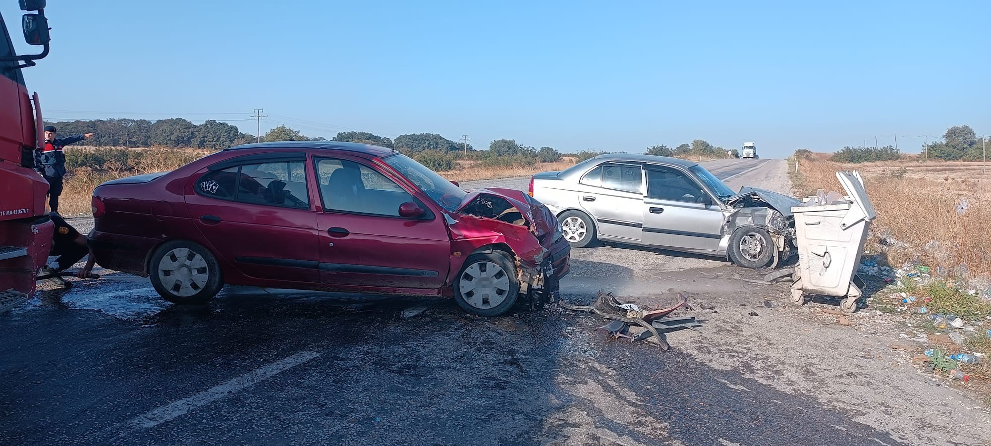 Çanakkale’de Trafik Kazası: 2 Kişi Yaralandı Olayın Detayları Çanakkale’nin Çan
