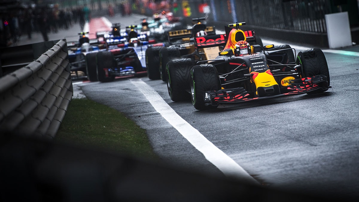1727980834 250 Formula 1e Tarihi Bir Anlasmayla 1 Milyar Dolarlik Sponsorluk Deali