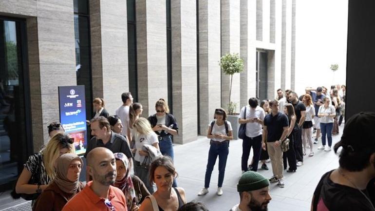 İstanbul Kültür Yolu Festivali'nde Sergilere Yoğun İlgi Büyüyor İstanbul Kültür Yolu Festivalinde sergilere yoğun ilgi