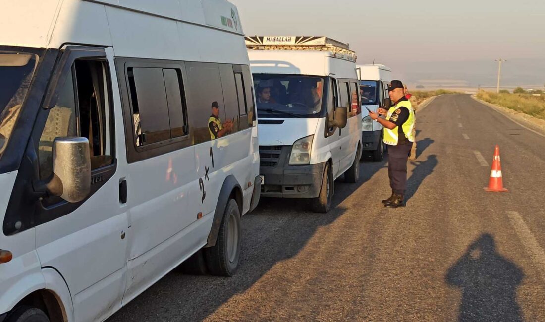 Bismil İlçe Jandarma Ekipleri Okul Servislerini Denetledi Bismil İlçe Jandarma
