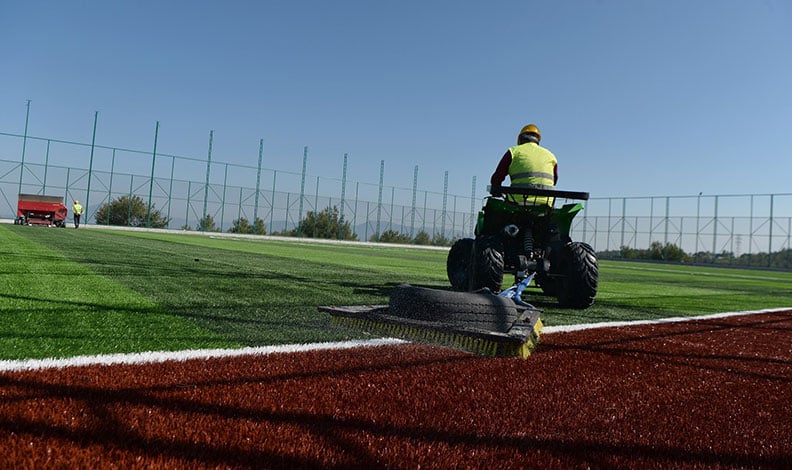 Osmangazi Belediyesi'nden Gündoğdu'ya Futbol Sahası Hizmeti 1728478372 803 Osmangazi Belediyesinden Gundogduya Futbol Sahasi Hizmeti