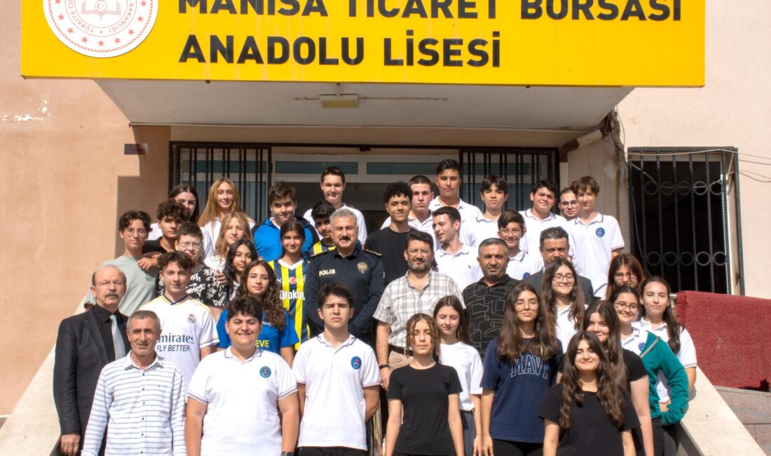 Manisa İl Emniyet Müdürü Okul Ziyaretlerini Gerçekleştirdi Manisa İl Emniyet