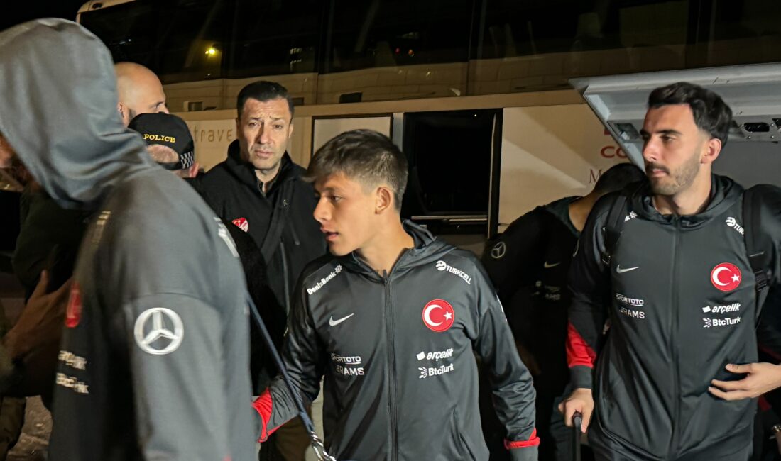 Milli Takım İzlanda’ya Geldi, Türk Taraftarlar Coşkuyla KarşıladıHaberin BaşlıklarıMilli Takım