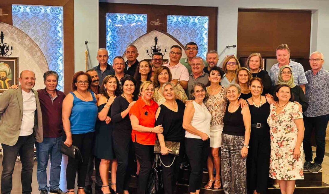 Okul Arkadaşları 42 Yıl Sonra BuluştuHaberin BaşlıklarıOkul Arkadaşları 42 Yıl