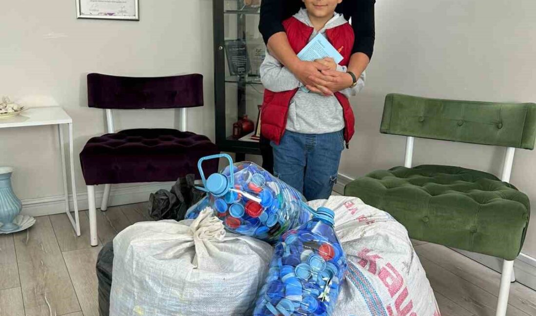 Minik Deniz Ata’nın Yürekleri Isıtan Gayreti: Tekerlekli Sandalye İçin Kapak