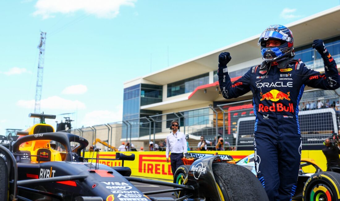 Max Verstappen Austin’de Sprint Yarışını Kazandı, Takım Arkadaşı Sainz İkinci