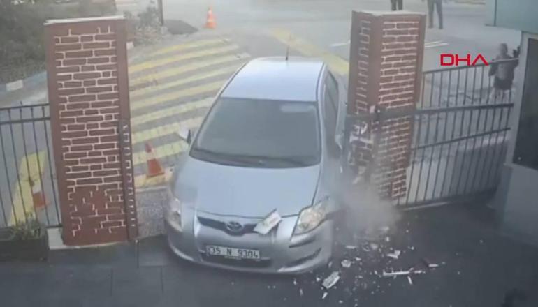 Koşarak yetişen öğretmen faciayı son anda önledi! Çocuklar ve veliler kurtuldu. Koşarak gelen öğretmen uyardı, facia son anda önlendi... Çocuklar ve veliler son anda kurtuldu