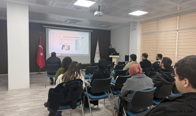 Giresun İl Sağlık Müdürlüğü tarafından düzenlenen eğitimde ilaç suistimaline dikkat