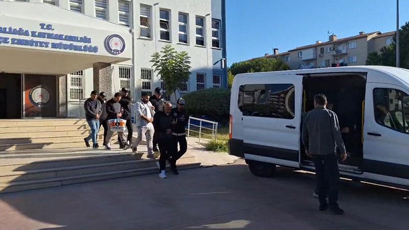 İzmir Aliağa Limanı’nda Rüşvet Operasyonu: 23 Tutuklama İzmir Aliağa Limanı’nda