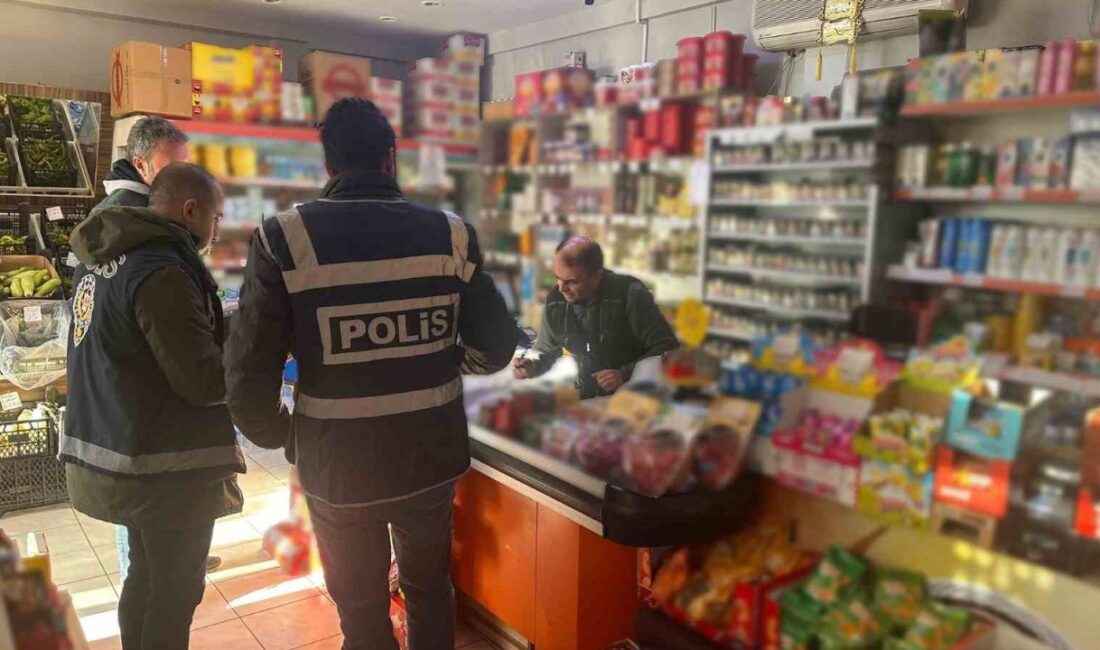 Kars Polis Ekipleri Okul Çevresindeki İşletmeleri Denetledi Polis Denetimlerini Sürdürüyor