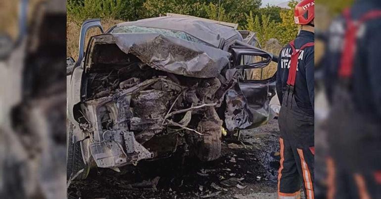 Malatya'da Kamyonet İle Otomobil Çarpıştı: 3 Ölü, 4 Yaralı! Malatyada kamyonet ile otomobil çarpıştı: 3 ölü, 4 yaralı