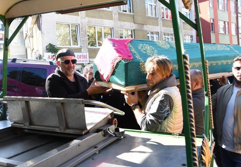 Son Dakika: Şevket Çoruh'un Acı Günü! Annesi Son Yolculuğuna Uğurlandı - Magazin Haberleri Şevket Çoruhun acı günü Annesi son yolculuğuna uğurlandı