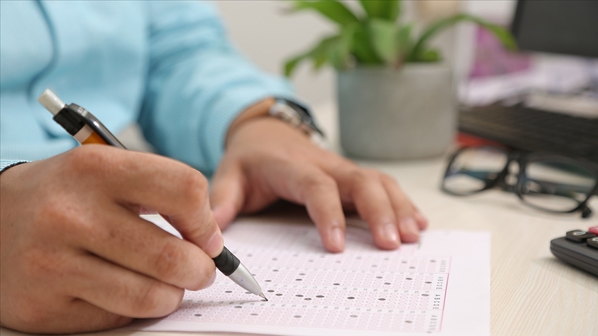 Açıköğretim fakülteleri, örgün eğitim programları dışında ikinci üniversite diploma fırsatı