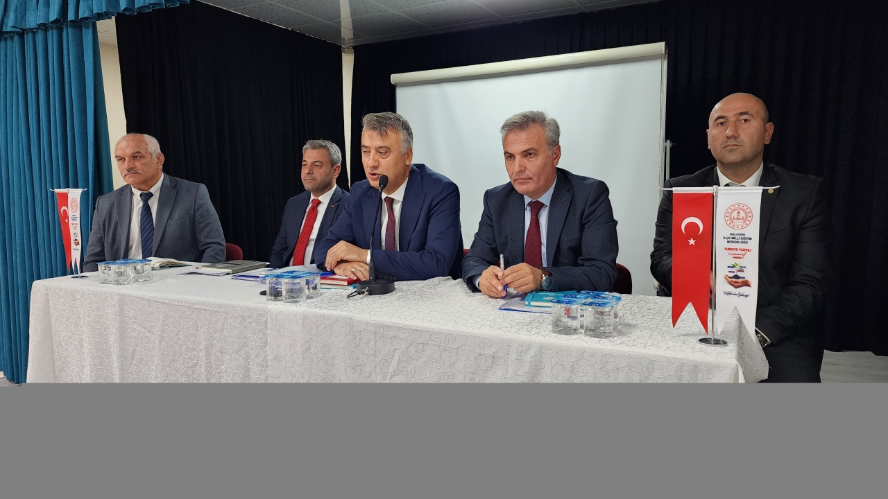 Amasya Milli Egitim Muduru Katipoglu Suluovadaki Okul Mudurleriyle Toplanti Yapti