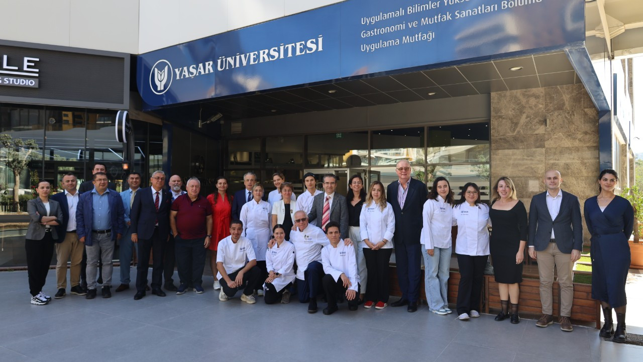 Amerikali Sefler Turk Genc Seflerle Mutfaga Girdi
