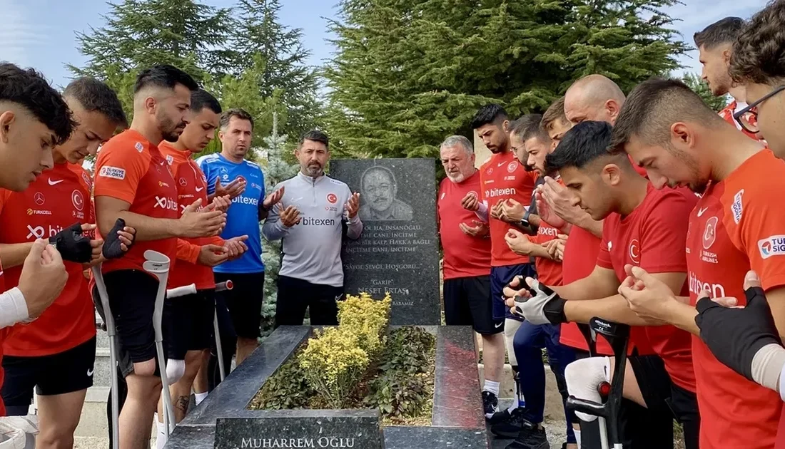 Ampute Milli Futbol Takımı, Neşet Ertaş’ı Kabri Başında AndıHaberin BaşlıklarıAmpute