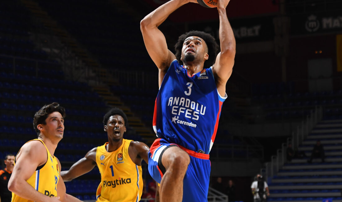 Anadolu Efes, Turkish Airlines Euroleague üçüncü haftasında Maccabi Playtika Tel