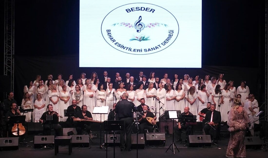 Bahar Esintileri Sanat Derneği Türk Müziği Korosu, Gönlümüzdeki Şarkılar Konseri’nde