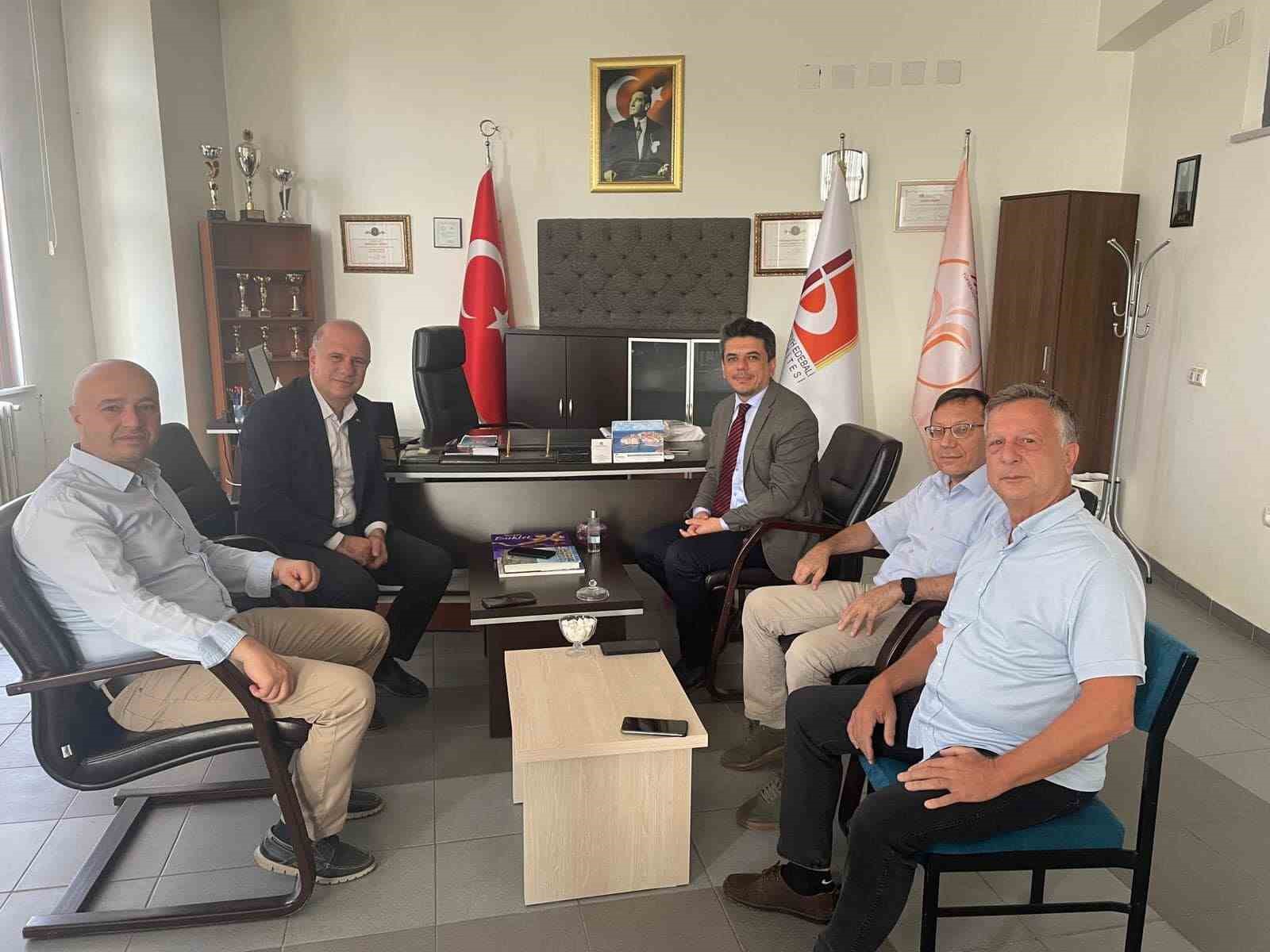 Baskan Torun Okul Mudurune Gorevinde Basarilar Diledi IHA