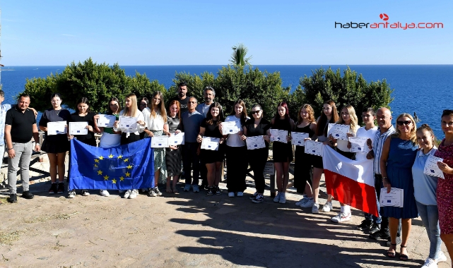 Muratpaşa Belediyesi, Gençlere Erasmus+ Projesi İle Destek VerdiHaberin BaşlıklarıMuratpaşa Belediyesi,
