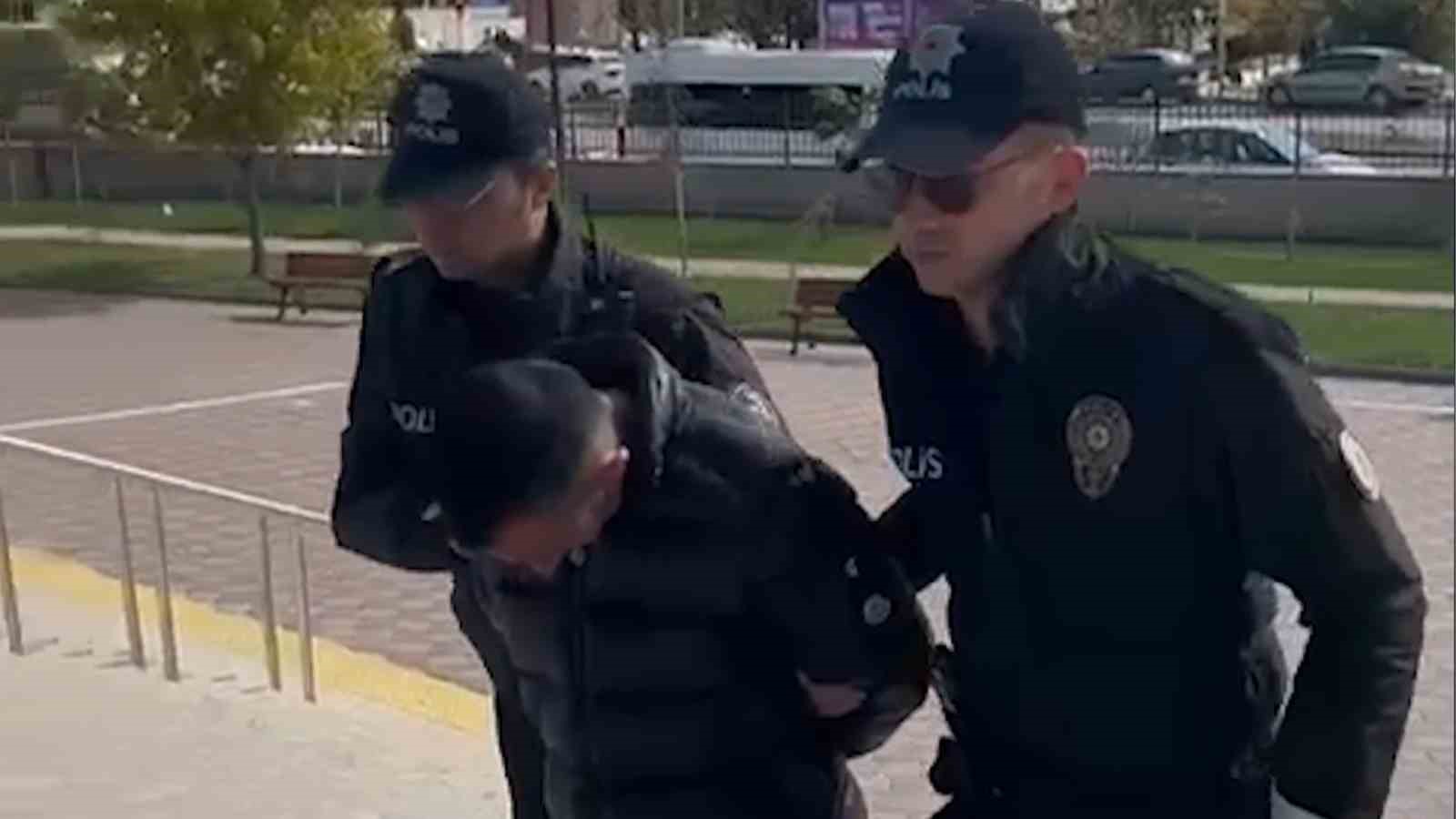 Burs ve is vaadiyle ogrencilere rahatsizlik veren kisi tutuklandi