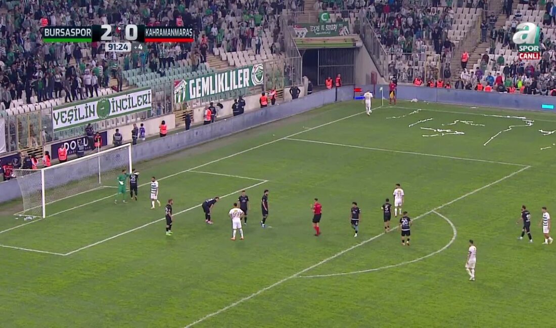 Bursaspor, Kahramanmaraşspor’u 3-0 mağlup etti. Bursaspor, Kahramanmaraşspor’u 3-0 mağlup ederek