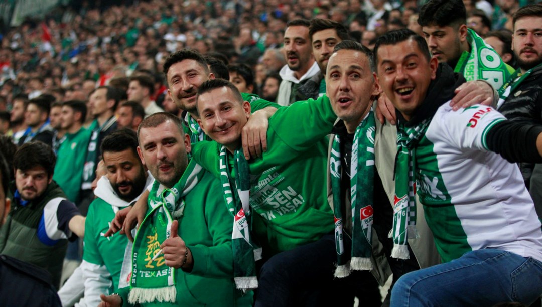Bursaspor Yönetim Kurulu: Hedefimiz Süper Lig’e Dönmek Taraftarların Gücü Takımı