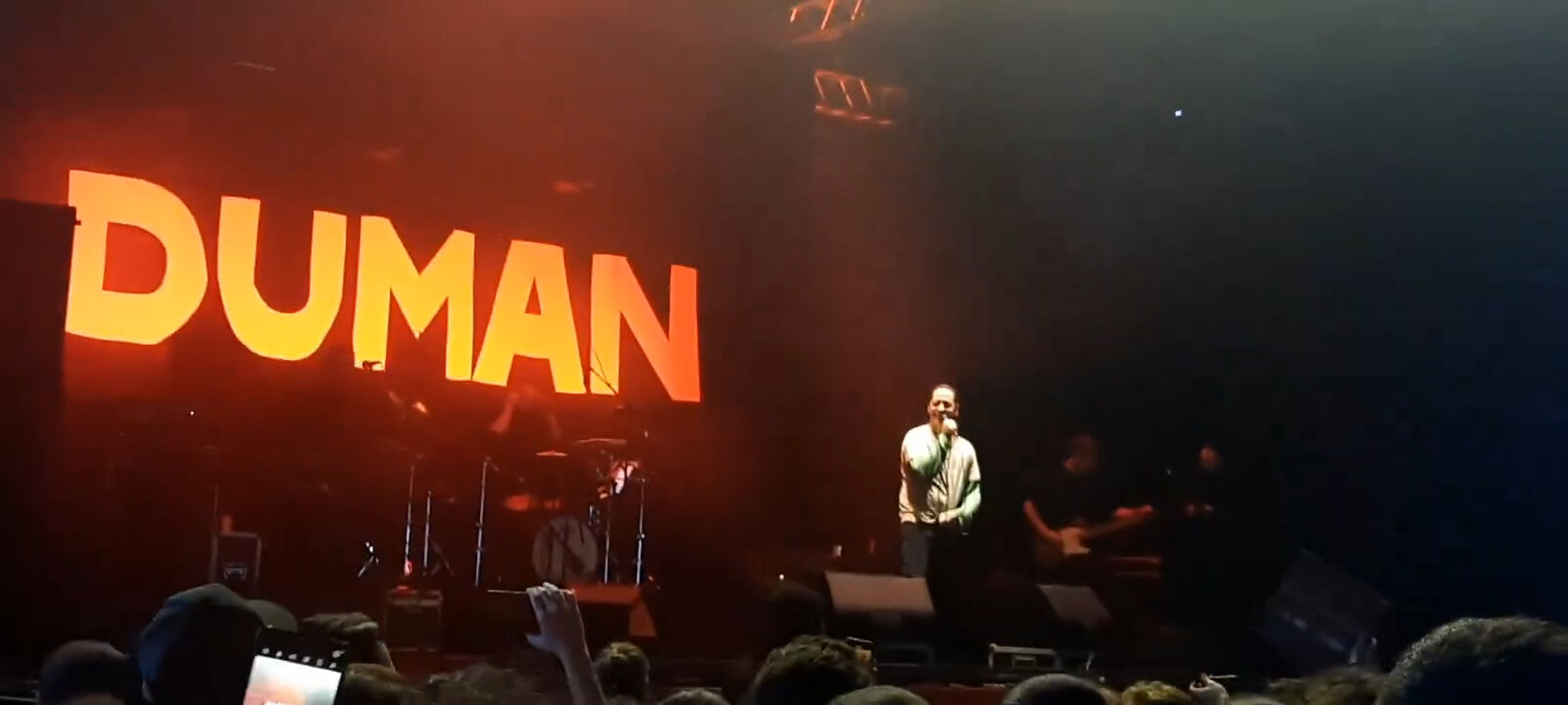 Duman solisti Kaan Tangöze