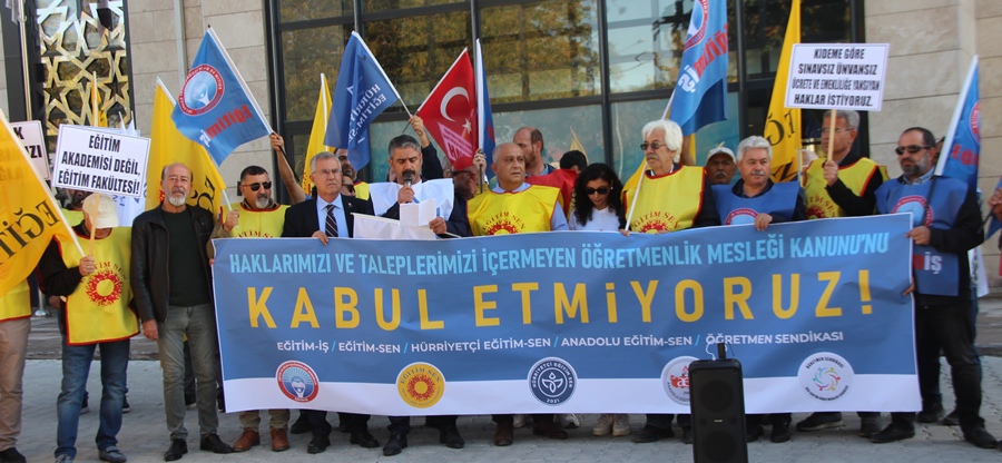 Eğitim İş Kolundaki Sendikalar Konya’da Öğretmenlik Mesleği Kanunu’na İtiraz Etti