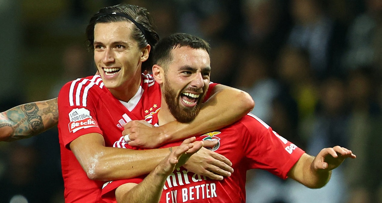 Futbola Karsi Tek Sevgim Oynamayi Artik Cok Seviyorum