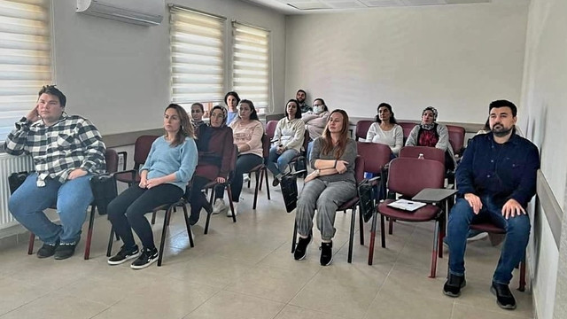 Gelibolu İlçe Sağlık Müdürlüğü’nden Eğitim Semineri – Ruh Sağlığı ve