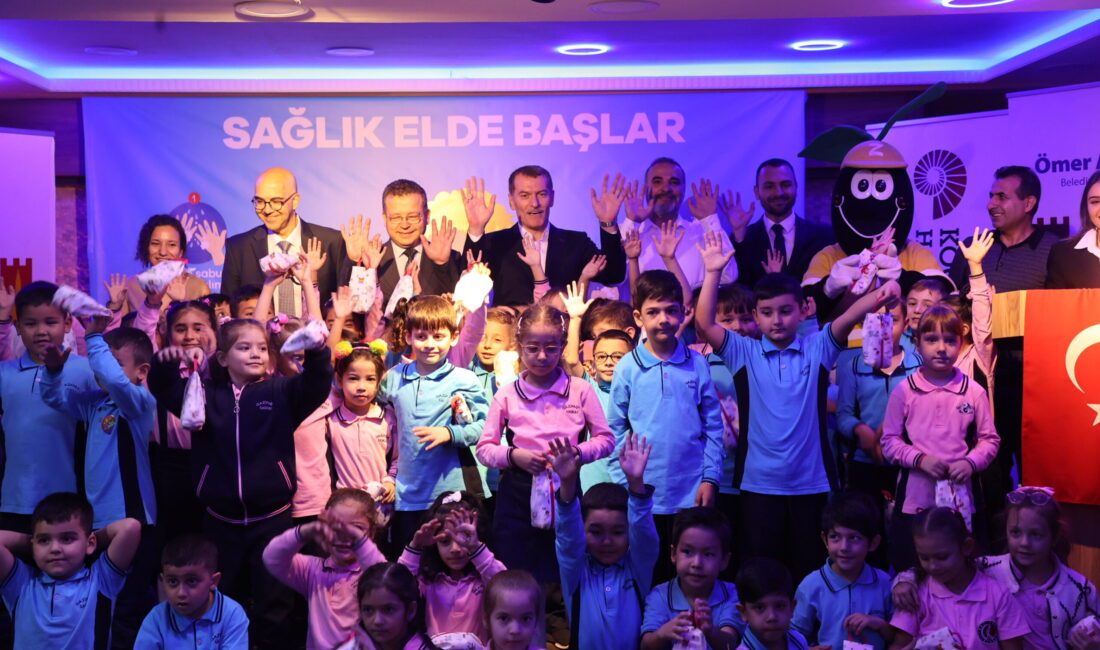 Zeytinburnu Belediyesi İşbirliğiyle “Sağlık Elde Başlar Projesi” 8. Yılında Zeytinburnu